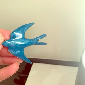 Vintage blue bird pin